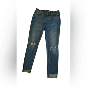 Women’s Mossimo Jeans Curvy Super Stretch Mid rise Skinny Jeans, size 6/28R